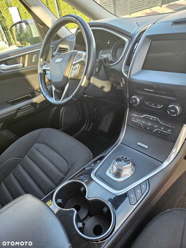 Ford Galaxy - 5