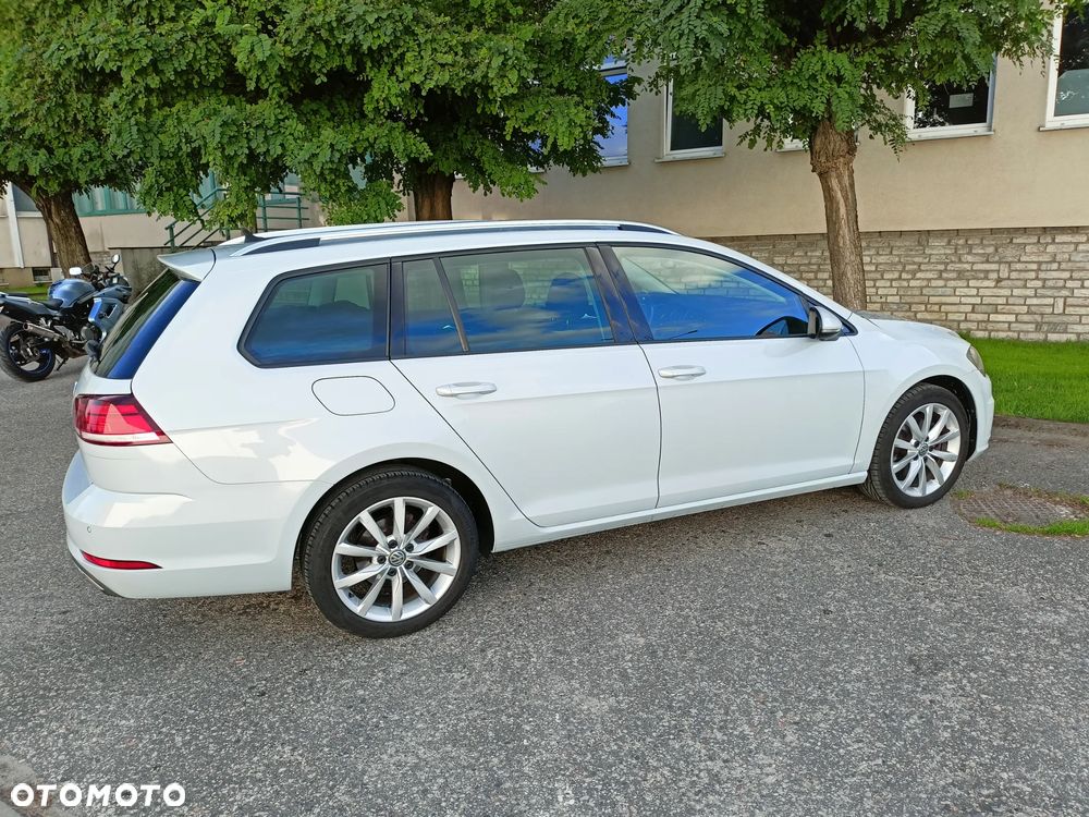 Volkswagen Golf 1.6 TDI SCR DSG Comfortline - 3
