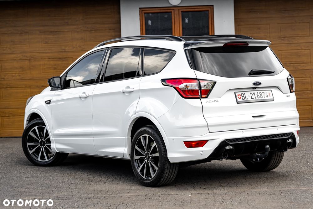 Ford Kuga - 10
