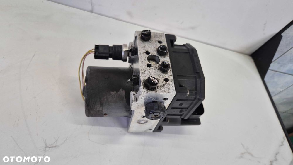 audi a4 B6 pompa sterownik ABS - 2