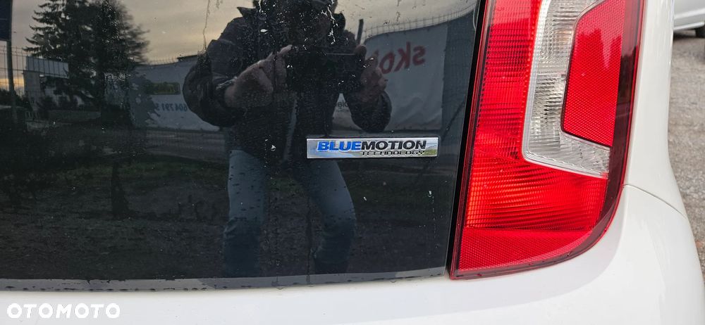 Volkswagen up! (BlueMotion Technology) high - 5