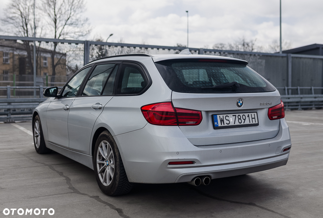 BMW Seria 3 320d Efficient Dynamics - 21