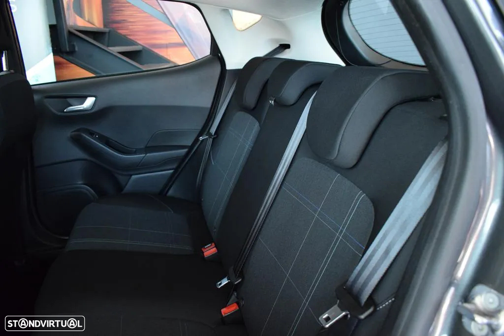 Ford Fiesta 1.5 TDCi Connected - 24