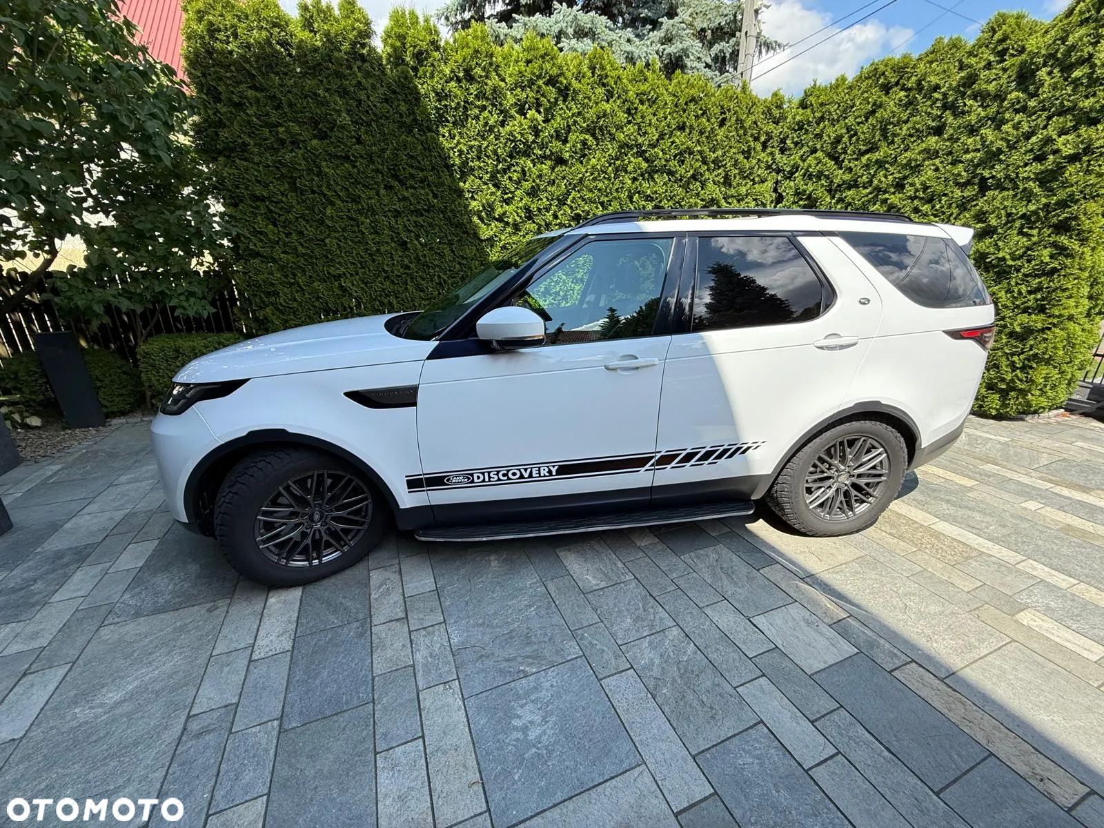 Land Rover Discovery V 2.0 SD4 S - 2