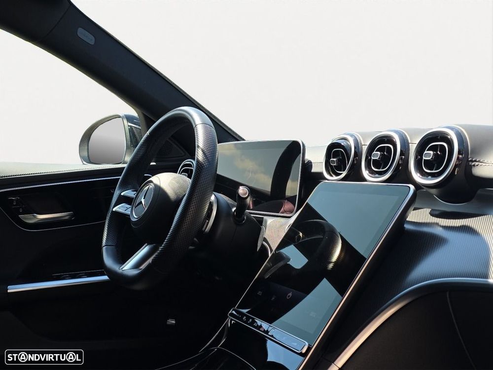 Mercedes-Benz C 300 — fotografia 13