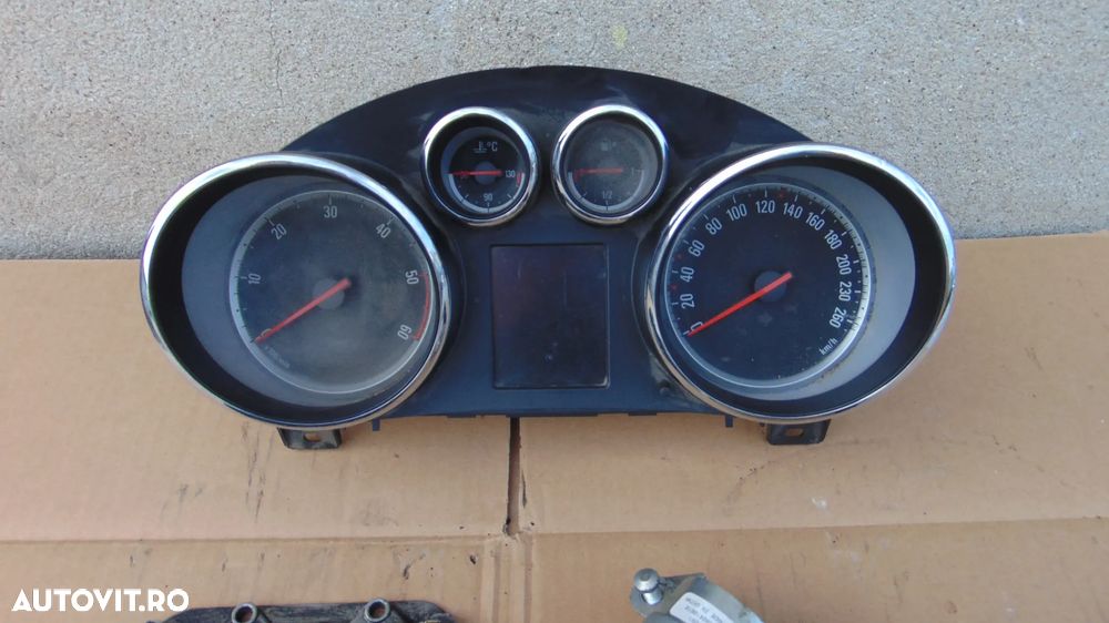 Kit pornire ECU calculator motor,Cip cheie si imobilizator Opel Astra J 1.7 CDTI an 2009-2015 cod 55579443  MB 275700-1190 - 2