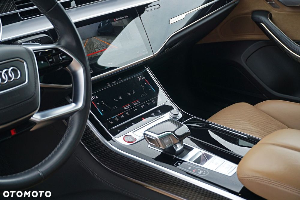 Audi S8 - 15