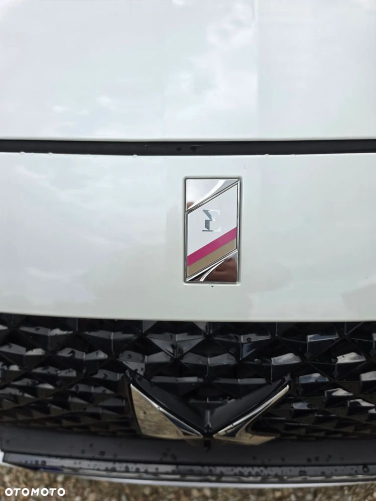 DS Automobiles DS 7 Crossback 1.6 E-Tense 4x4 Performance Line + - 32