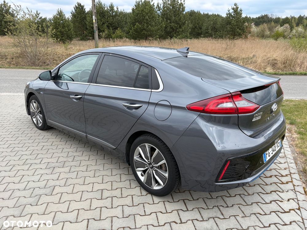 Hyundai IONIQ Hybrid Business - 8