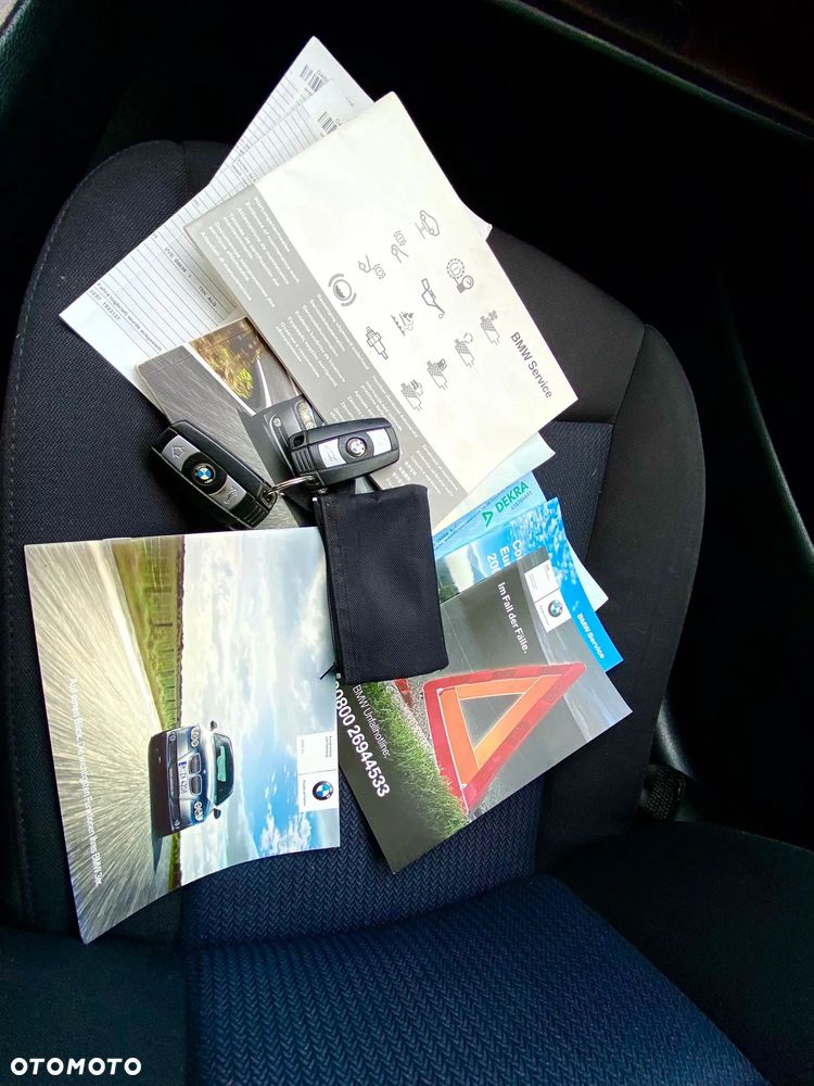 BMW Seria 3 318d DPF Edition Exclusive - 22