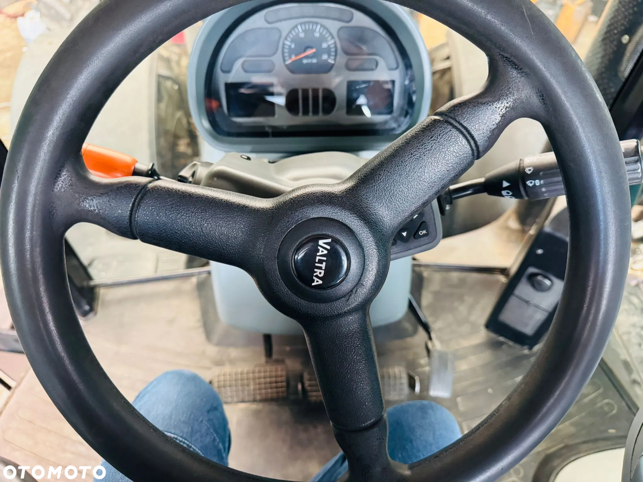 Valtra S233 - 14