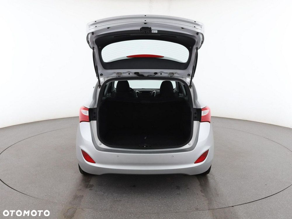 Hyundai i30 blue 1.6 CRDi Trend - 20