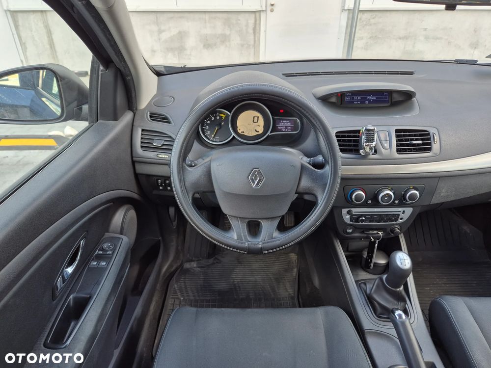 Renault Megane 1.6 16V 100 J'taime - 11
