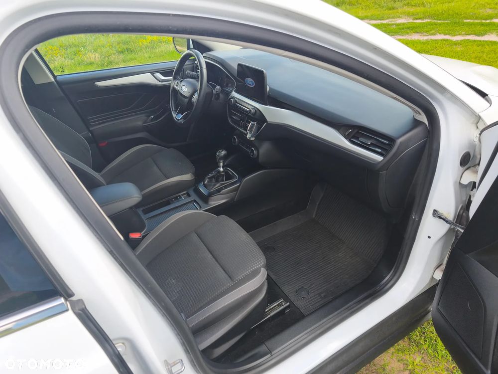 Ford Focus 1.5 EcoBlue Connected - 14
