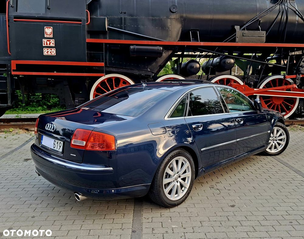 Audi A8 4.2 Quattro - 18