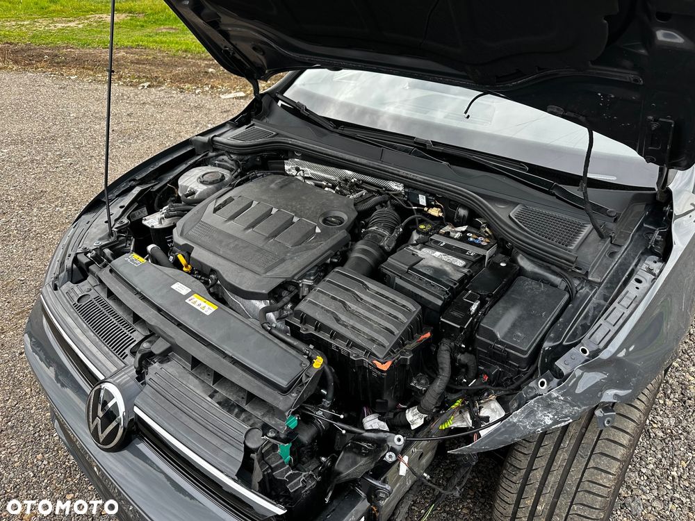 Volkswagen Golf - 33