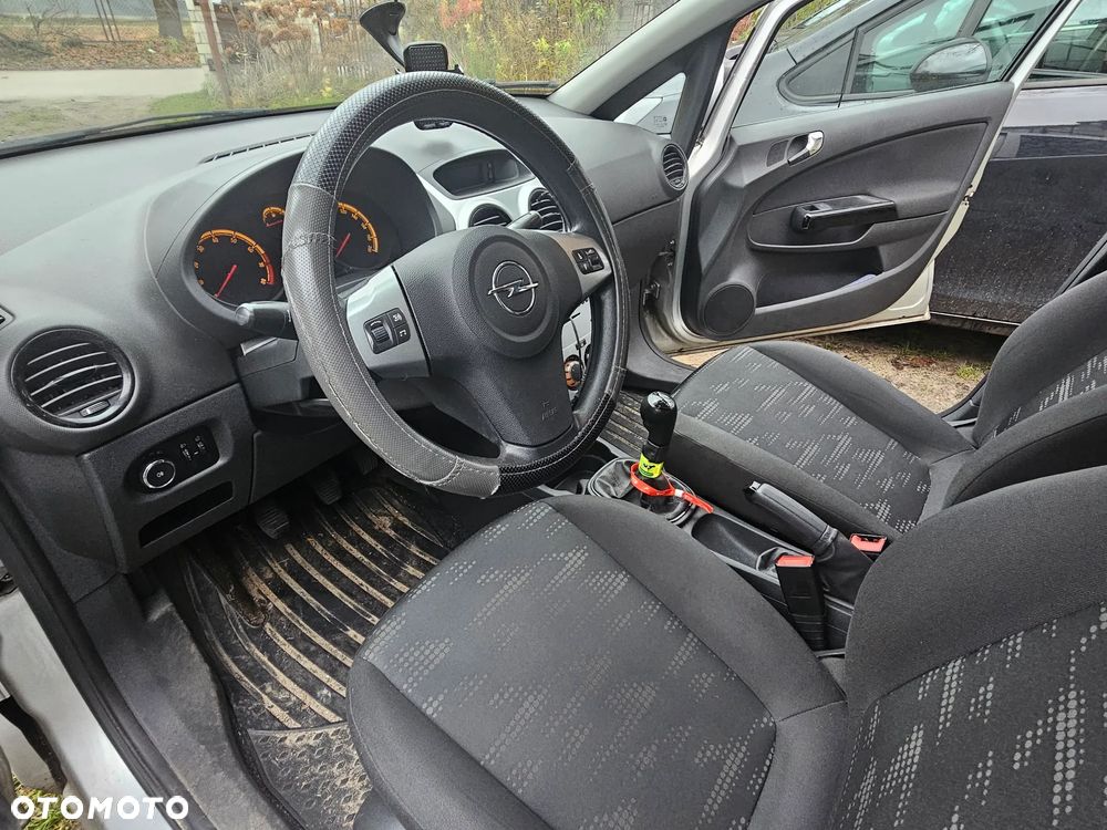 Opel Corsa 1.2 16V Enjoy - 21