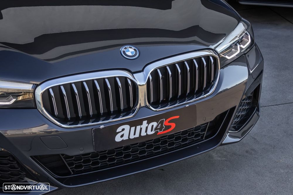 BMW 530 e Pack Desportivo M - 9