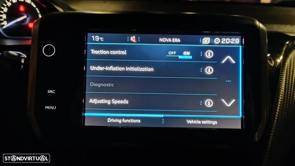 Peugeot 2008 1.5 BlueHDi Signature - 20