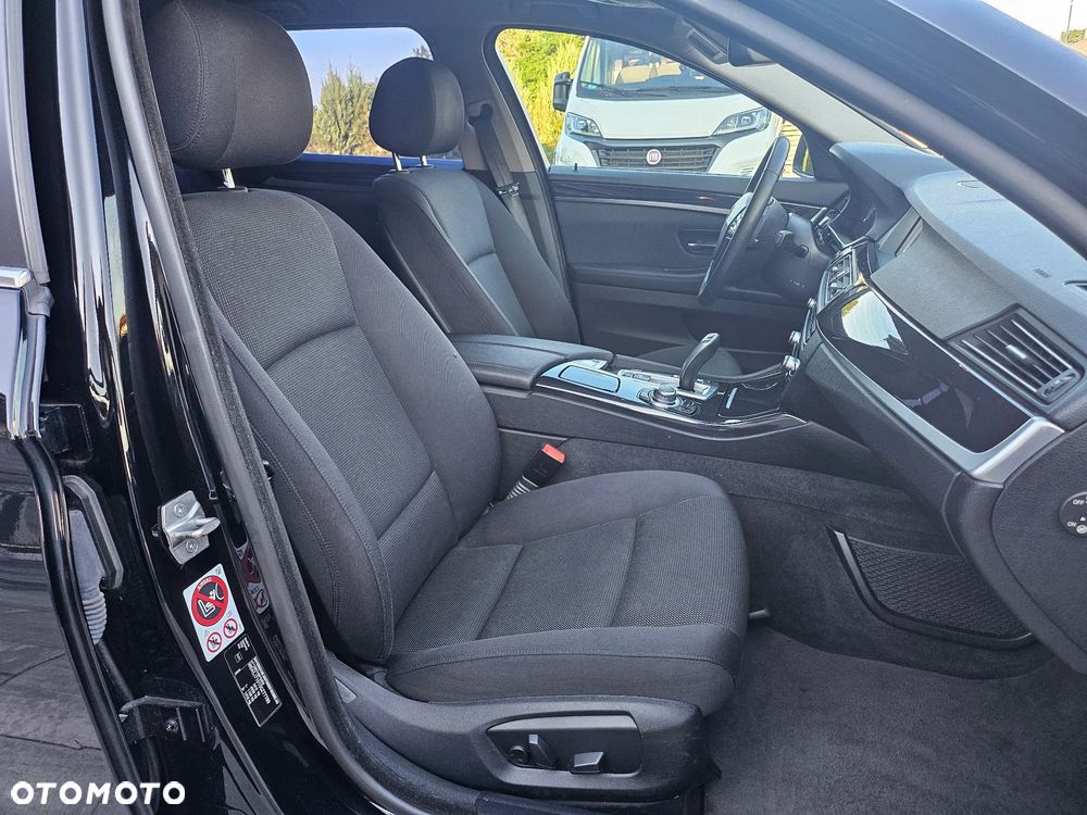 BMW Seria 5 - 16