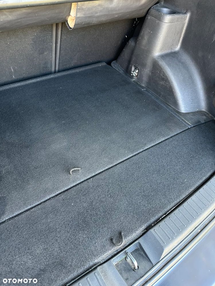 Toyota Corolla Verso 2.2 D-4D - 27