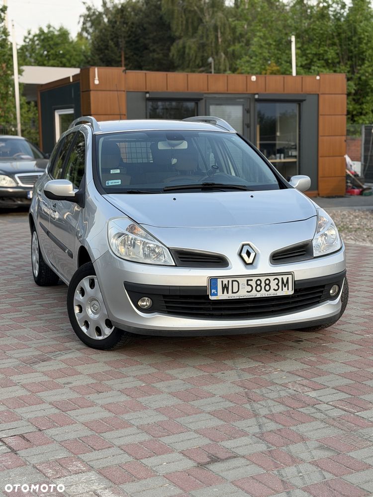 Renault Clio - 1