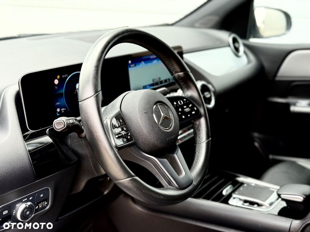 Mercedes-Benz Klasa B 180 d 7G-DCT Edition 2020 - 24