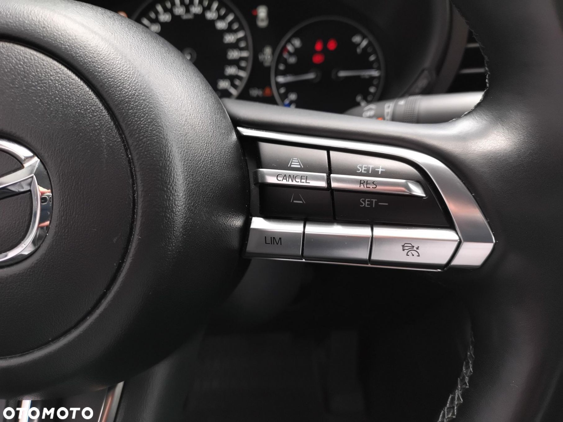 Mazda 3 - 11