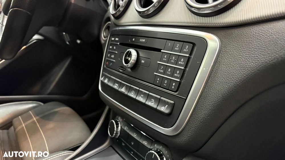 Mercedes-Benz GLA 200 d 4MATIC Aut. - 35