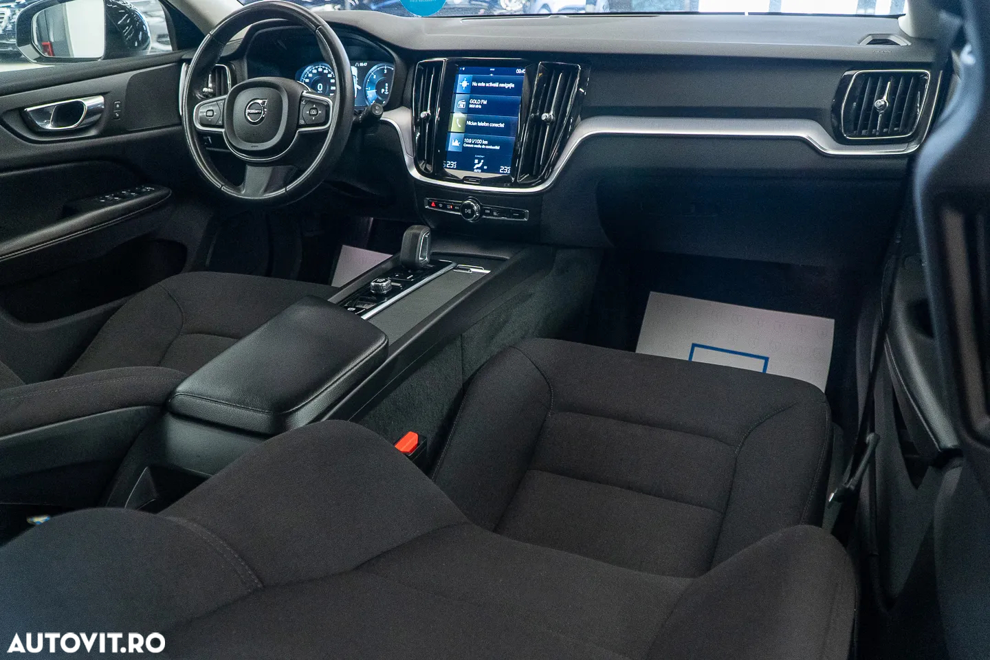 Volvo V60 B4 MHEV AT8 FWD Momentum - 3