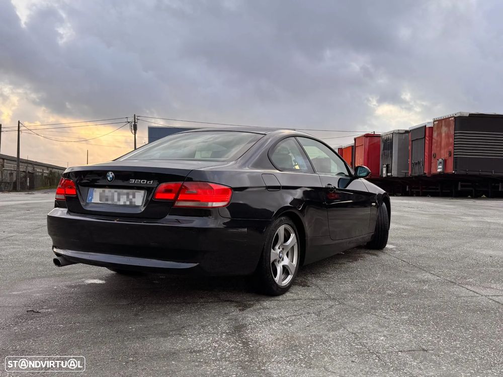 BMW 320 d Coupe - 4