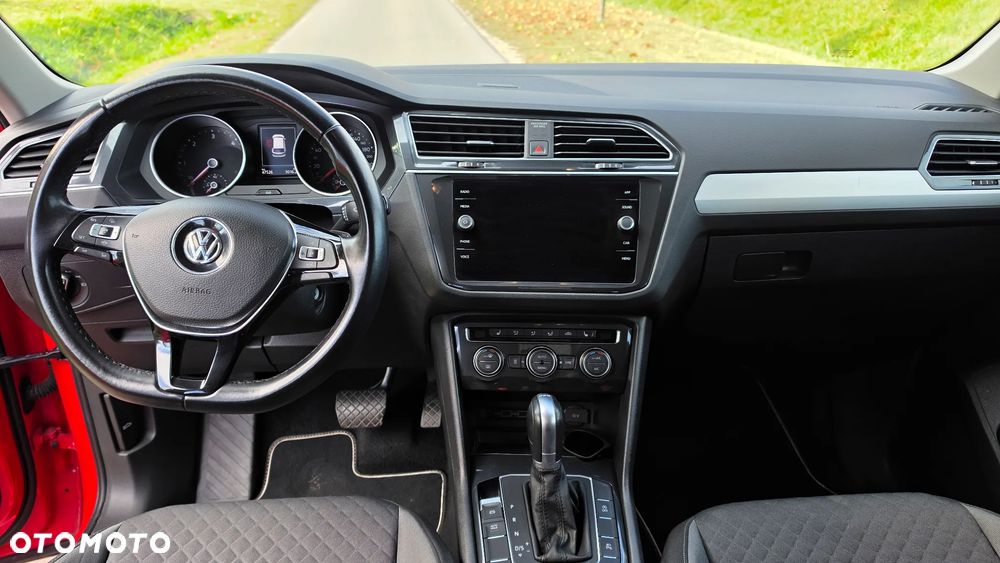 Volkswagen Tiguan - 13