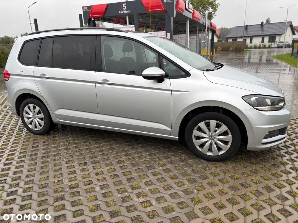 Volkswagen Touran 1.5 TSI EVO Comfortline - 10