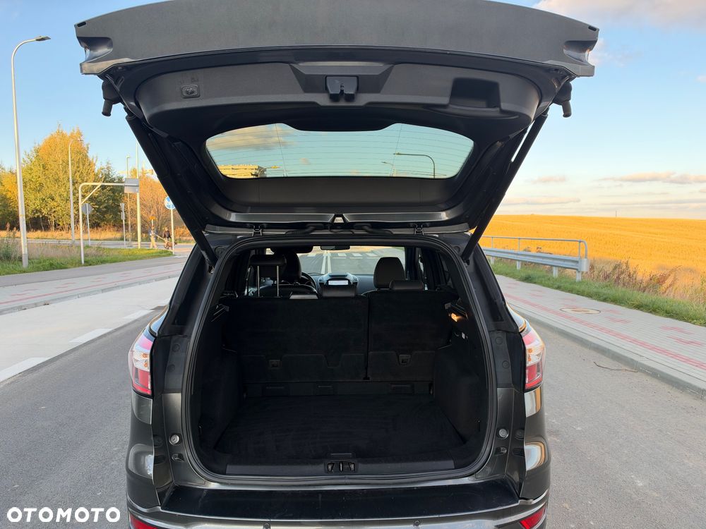 Ford Kuga - 10
