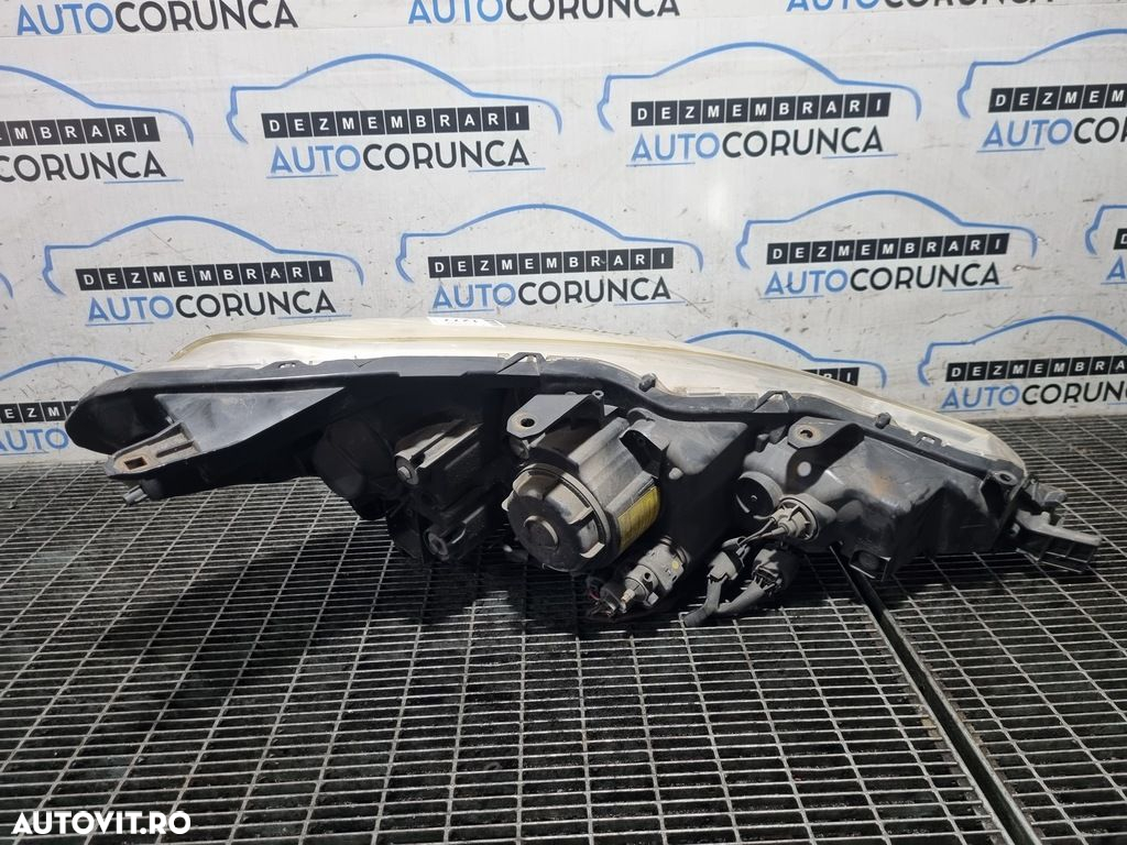 Far Stanga Citroen C - Crosser 2007 - 2012 SUV 4 Usi (1277) Xenon - 3
