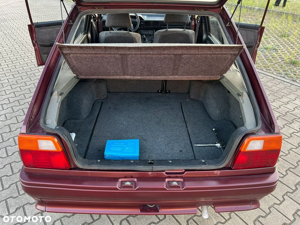 Polonez Caro - 9