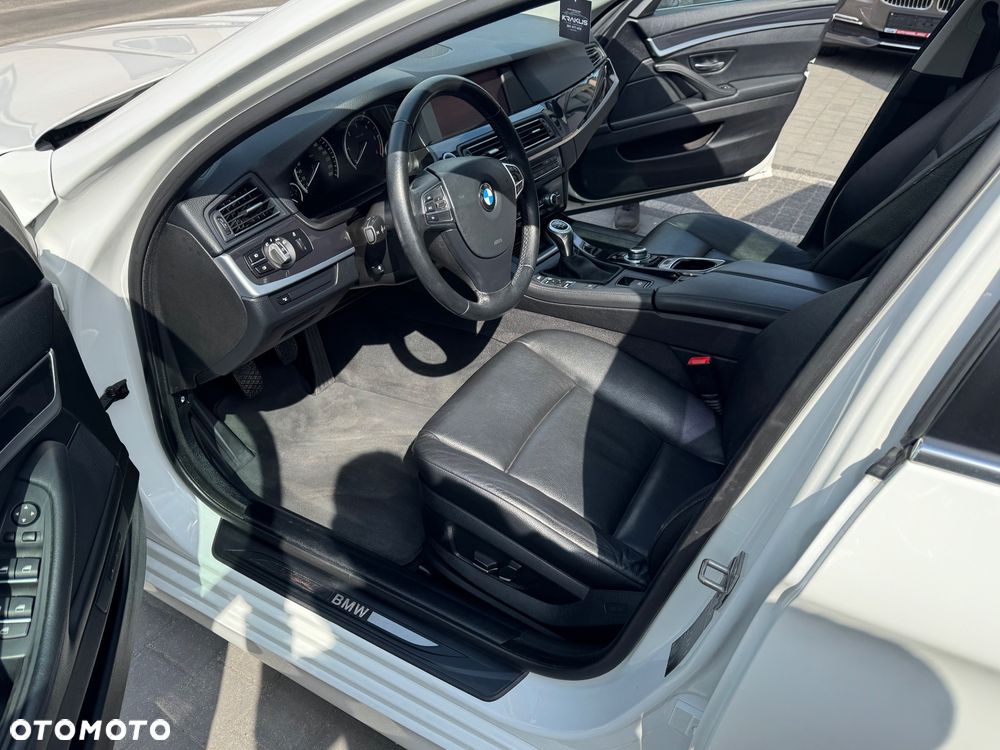 BMW Seria 5 520d Blue Performance - 6