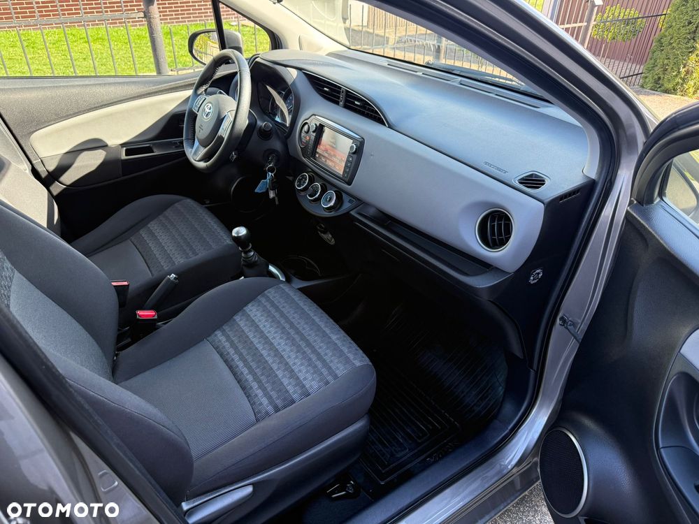 Toyota Yaris 1.33 VVT-i Executive - 18