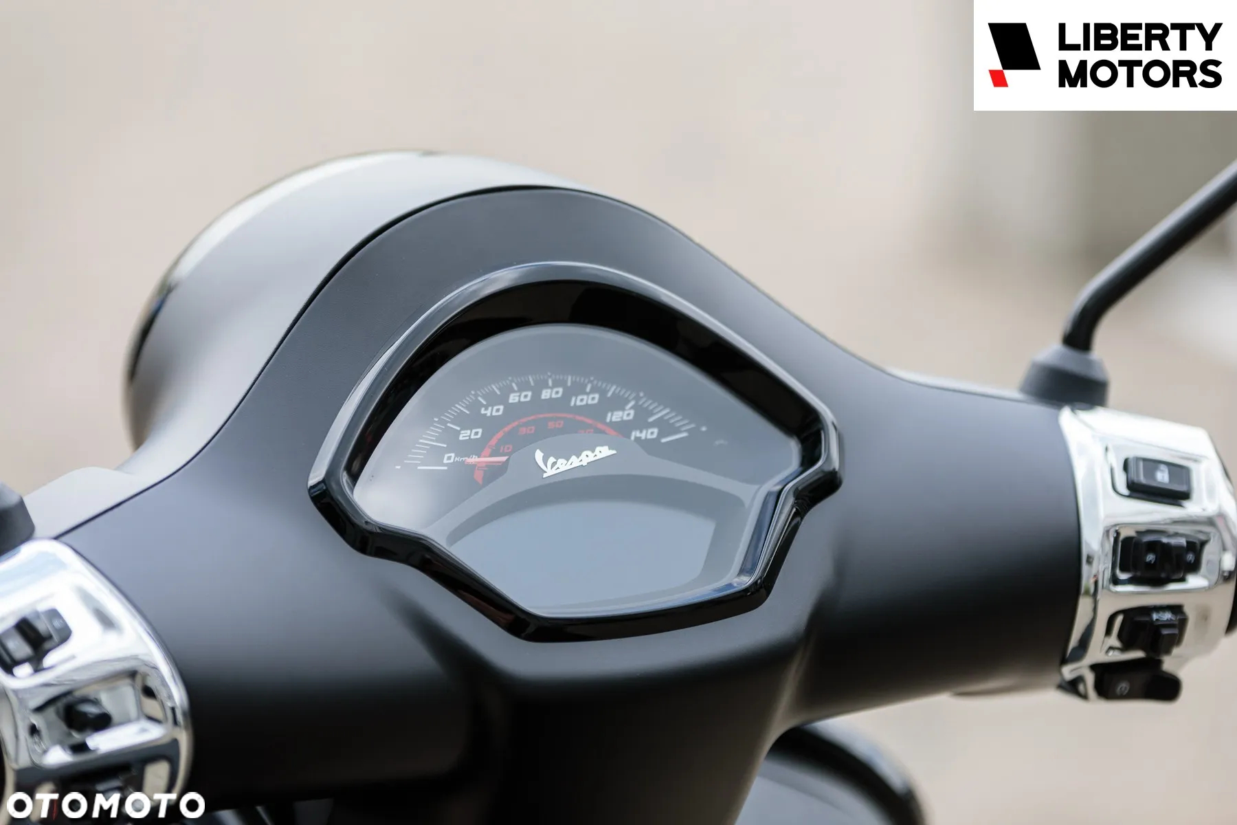 Vespa GTS - 10
