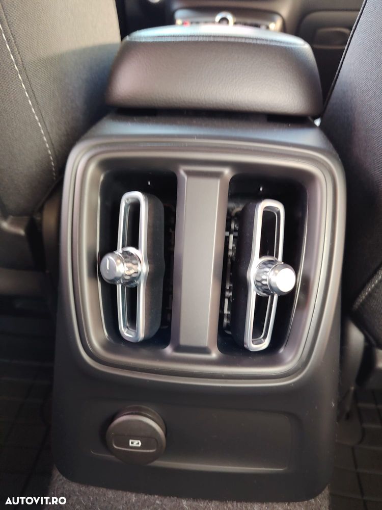 Volvo XC 40 T5 Recharge DKG Plus Dark - 28
