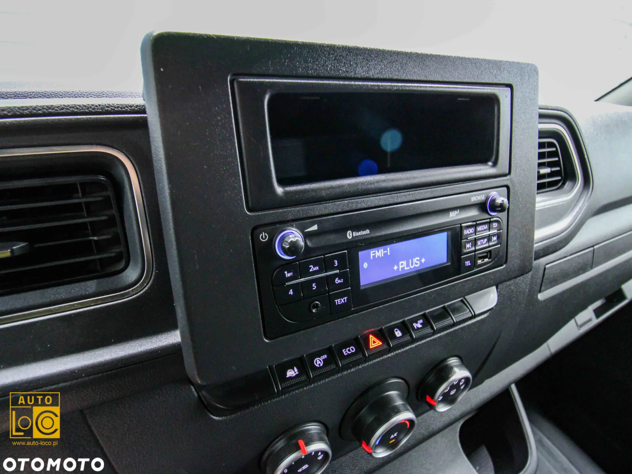 Renault MASTER BRYGADÓWKA 6 OSÓB - 19