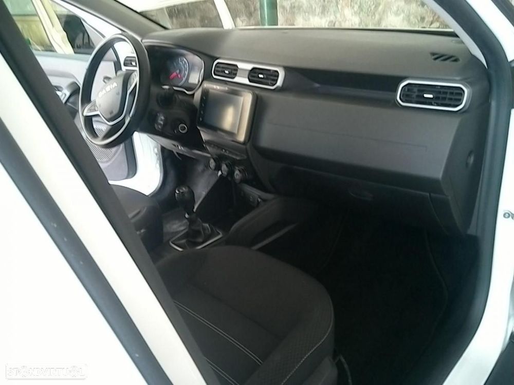 Dacia Duster 2023 photo 5
