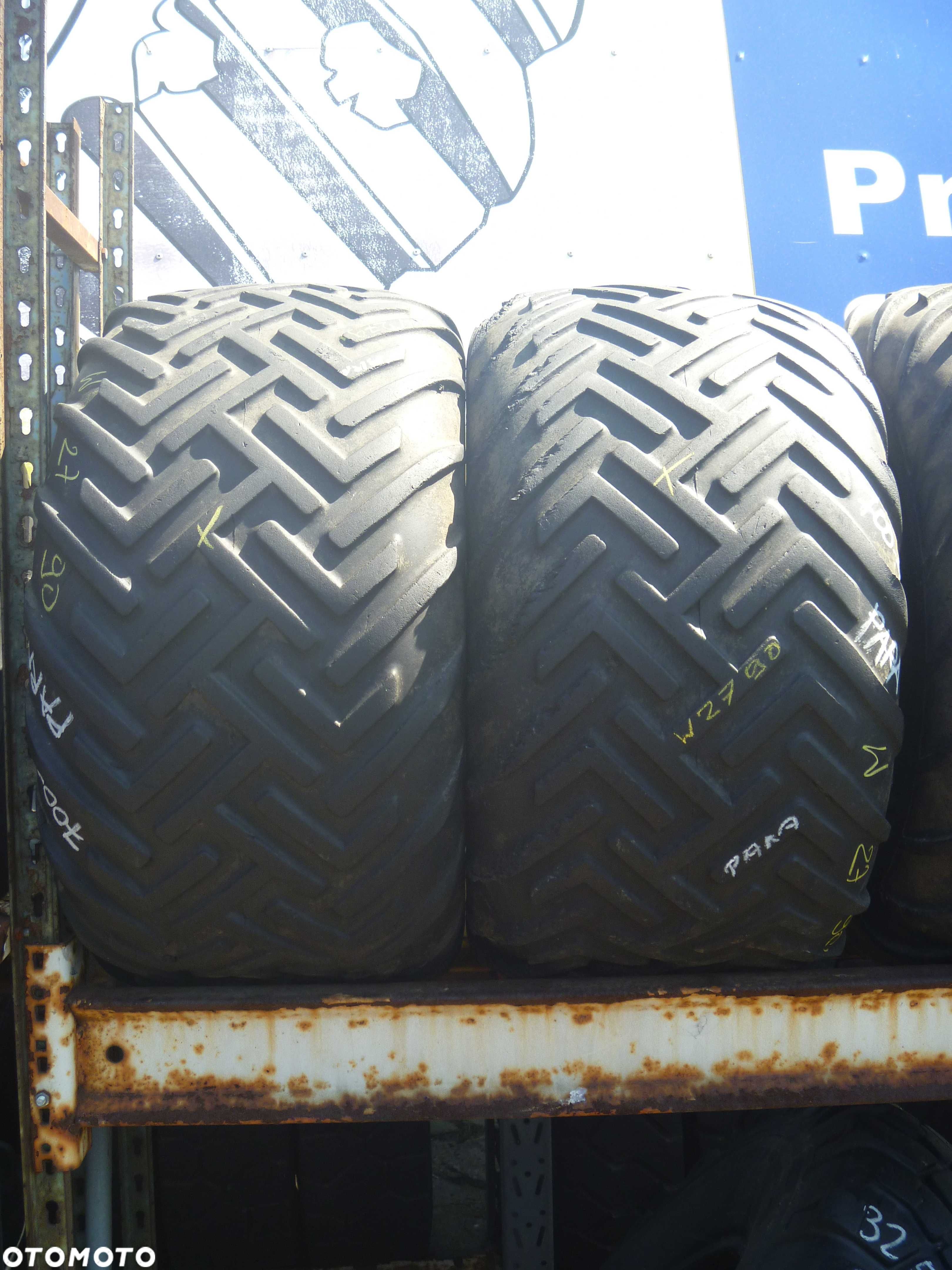 2x Opona używana 31x15.50-15 31x15.50R15 TRELLEBORG 200zł(szt.) W2790 - 1