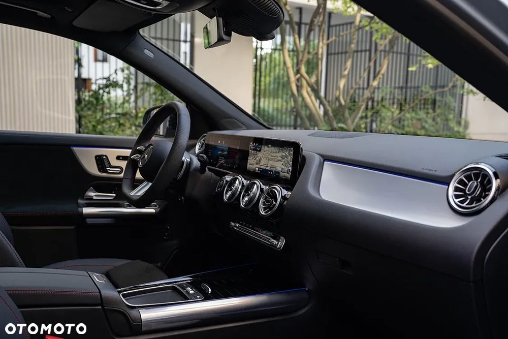 Mercedes-Benz GLA 200 mHEV AMG Line 7G-DCT - 17