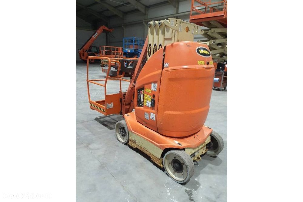 JLG T10E - 12
