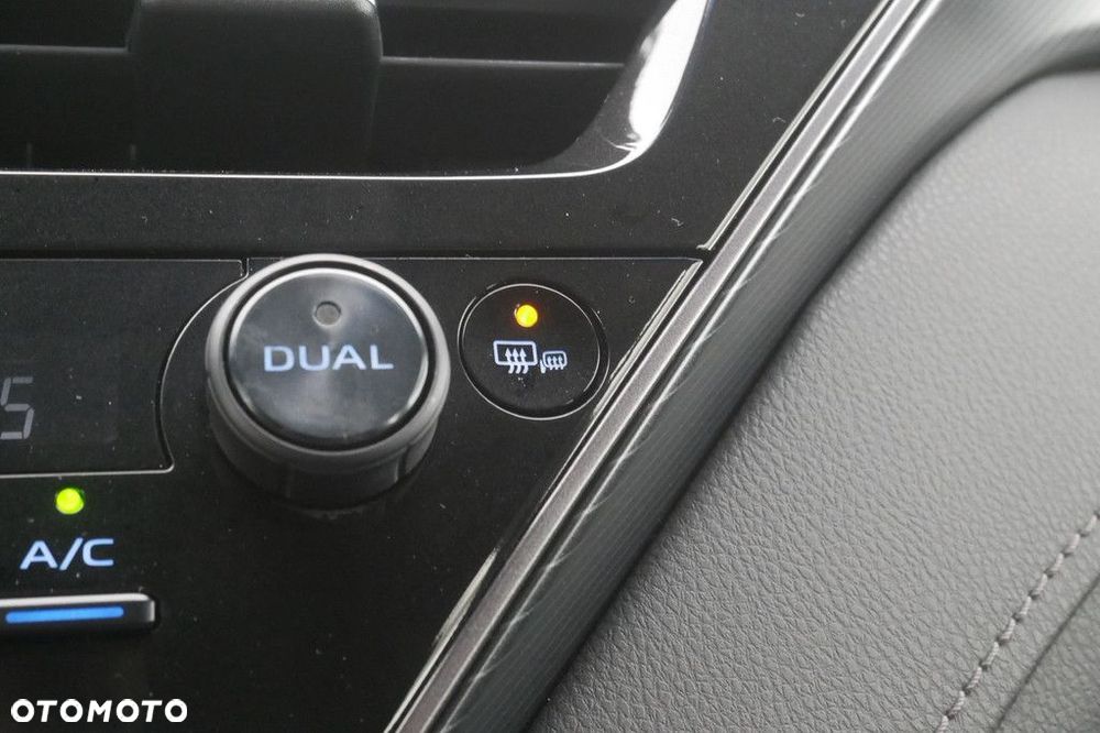 Toyota Camry 2.5 Hybrid Comfort CVT - 19
