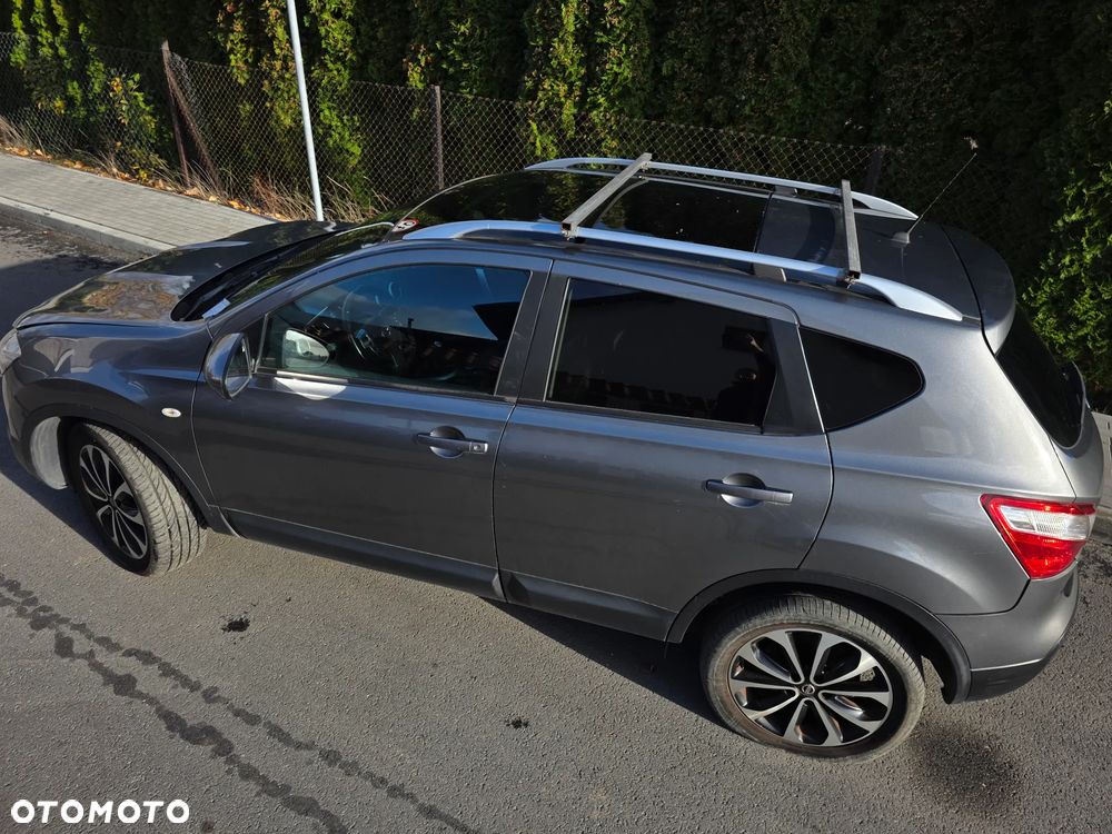 Nissan Qashqai 2.0 dCi 4 x 4 DPF tekna - 38