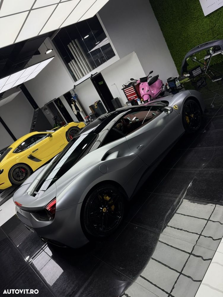 Ferrari 488 GTB - 9