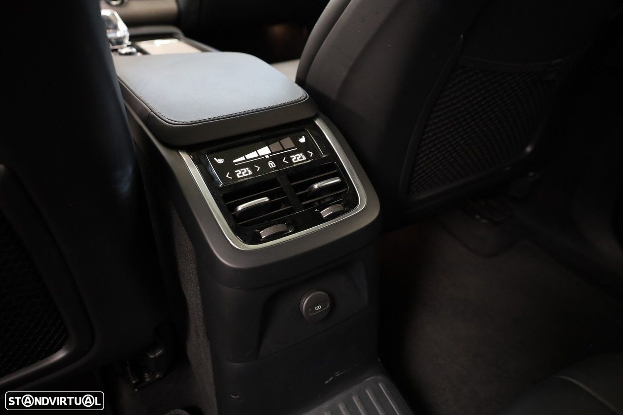 Volvo XC 90 2.0 T8 PHEV Ultimate Dark AWD - 12