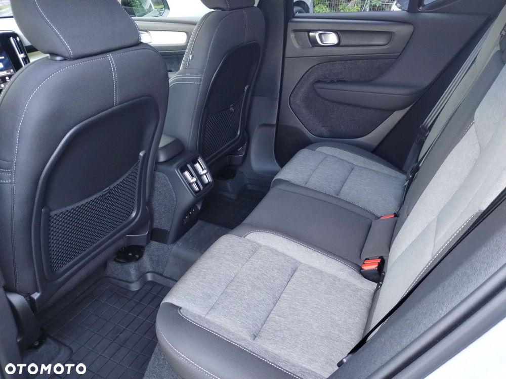 Volvo XC 40 - 27